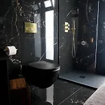 Luxury Oasis In Вілла *
