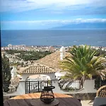 Vila Luxury Oasis In *