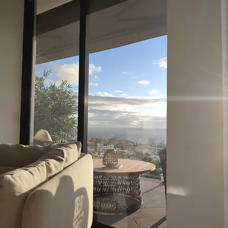 Luxury Oasis In Адехе