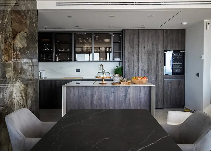 Luxury Oasis In Вілла *