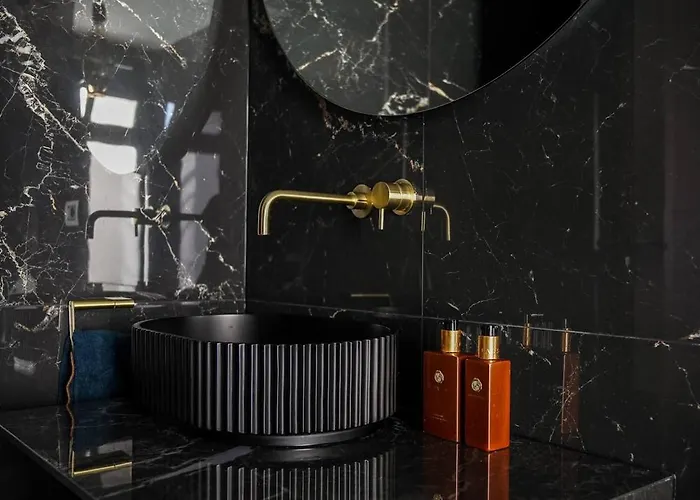 Luxury Oasis In Вілла *