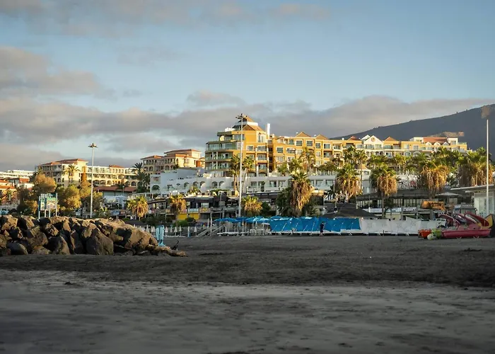 Villa Luxury Oasis In *